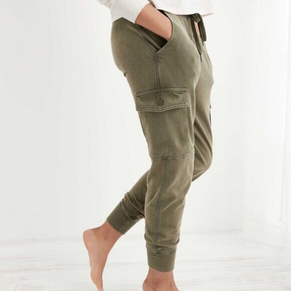 aerie sunwashed cargo sweatpants olive green s jogger soft pockets army aeo - Picture 1 of 6